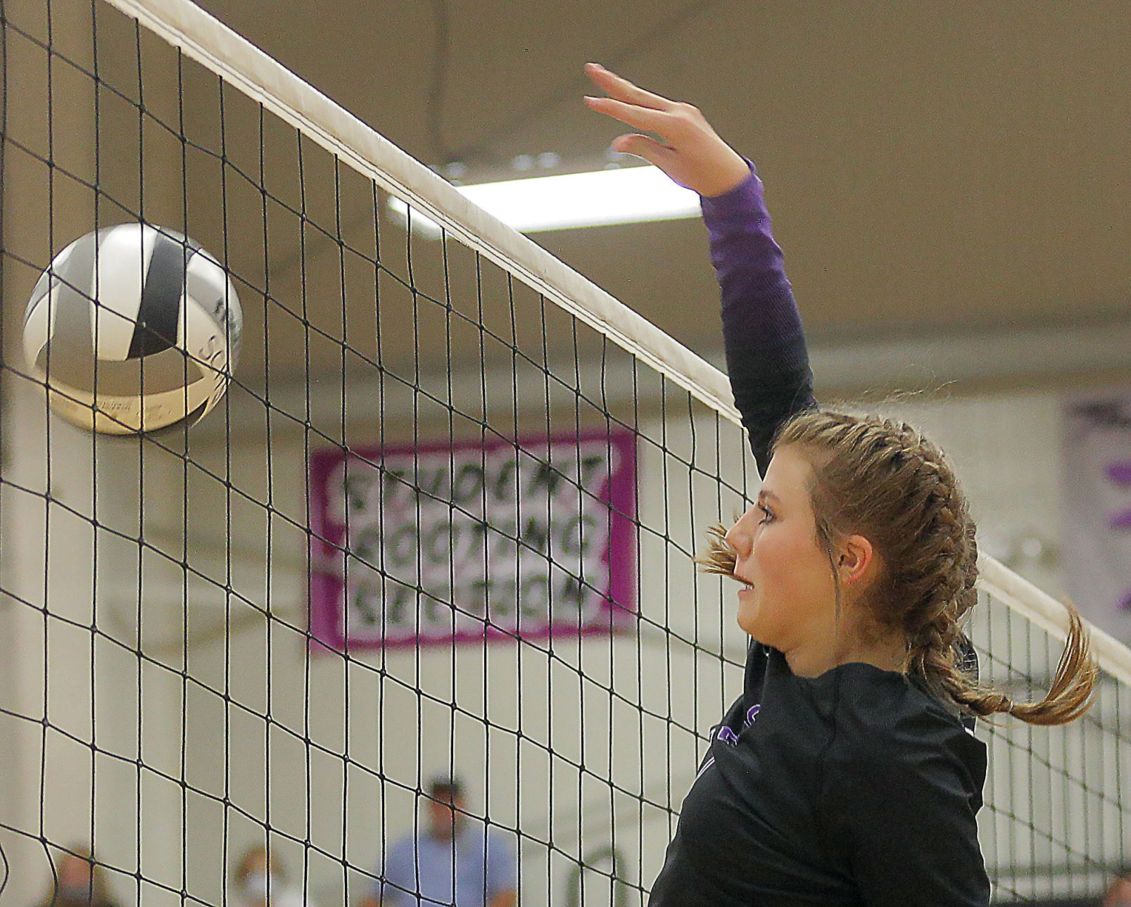 Truckee at Spring Creek Volleyball 34.jpg